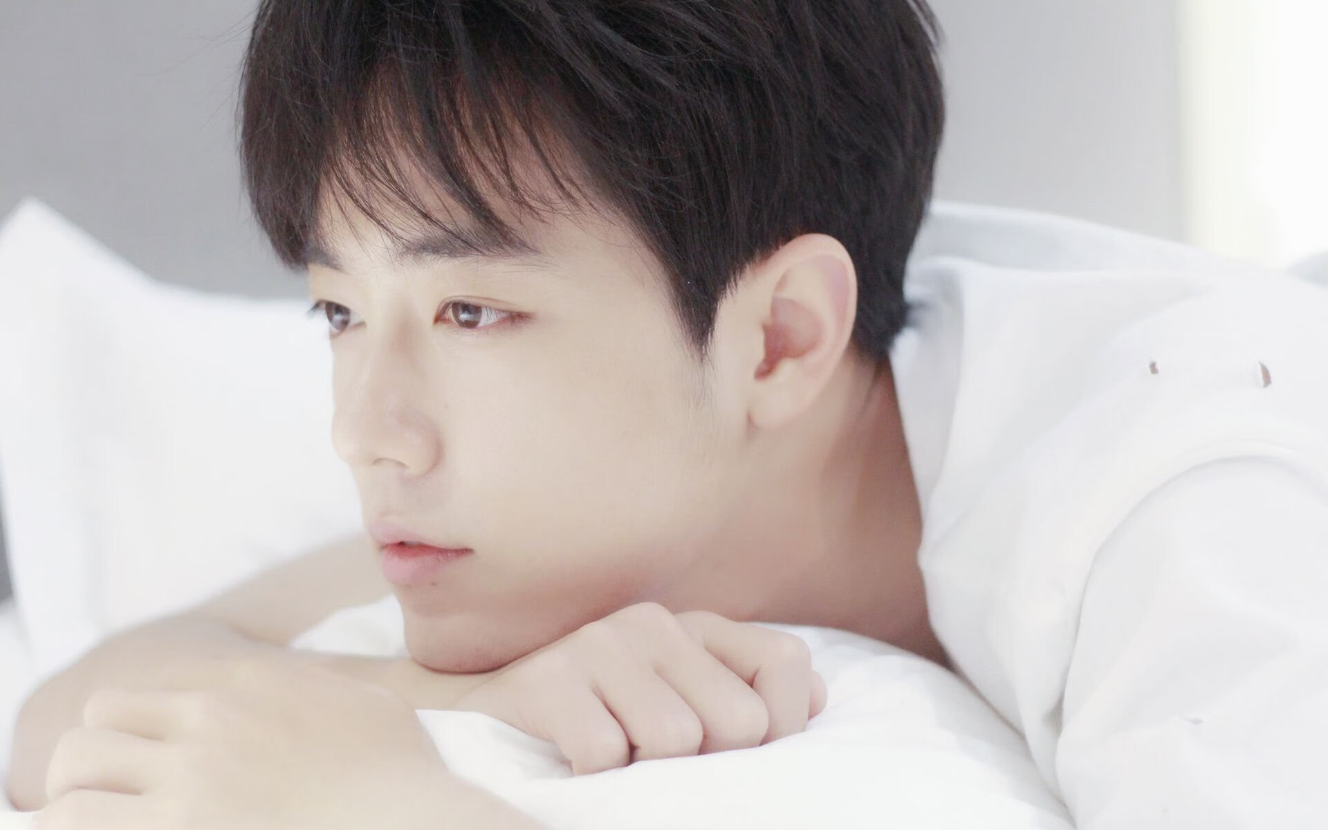 拜仁边路传中战术:套路升级,制造得分机会,拜仁传奇边后卫